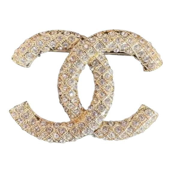 Chanel Gold and Crystal Interlocking CC Brooch Autumn/Pre-Fall 2022 (CCXX025) - Picture 1 of 5